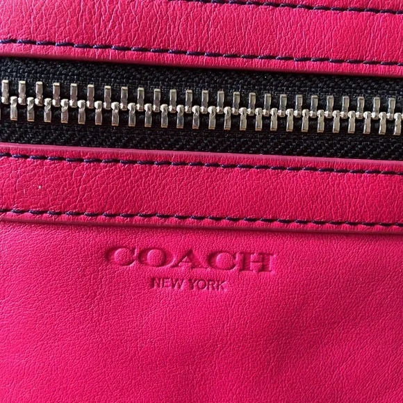 COACH Legacy Color Block RARE Shoulder Crossbody Bag Navy Pink Brown Silver EUC - Picture 3 of 13